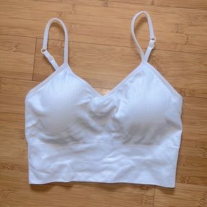 White ribbed sports bra
